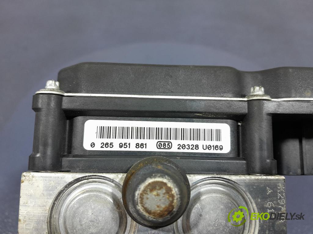 Citroen C4 2012 čerpadlo ABS x 9677024980