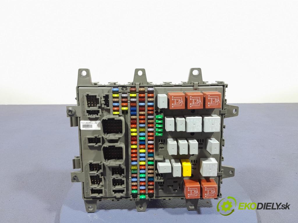 Renault Midlum 2011 skrinka Poistky: 7421464562