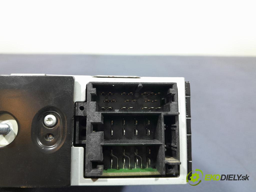 Renault Midlum 2011 Radio I Navigácia: 7421470353