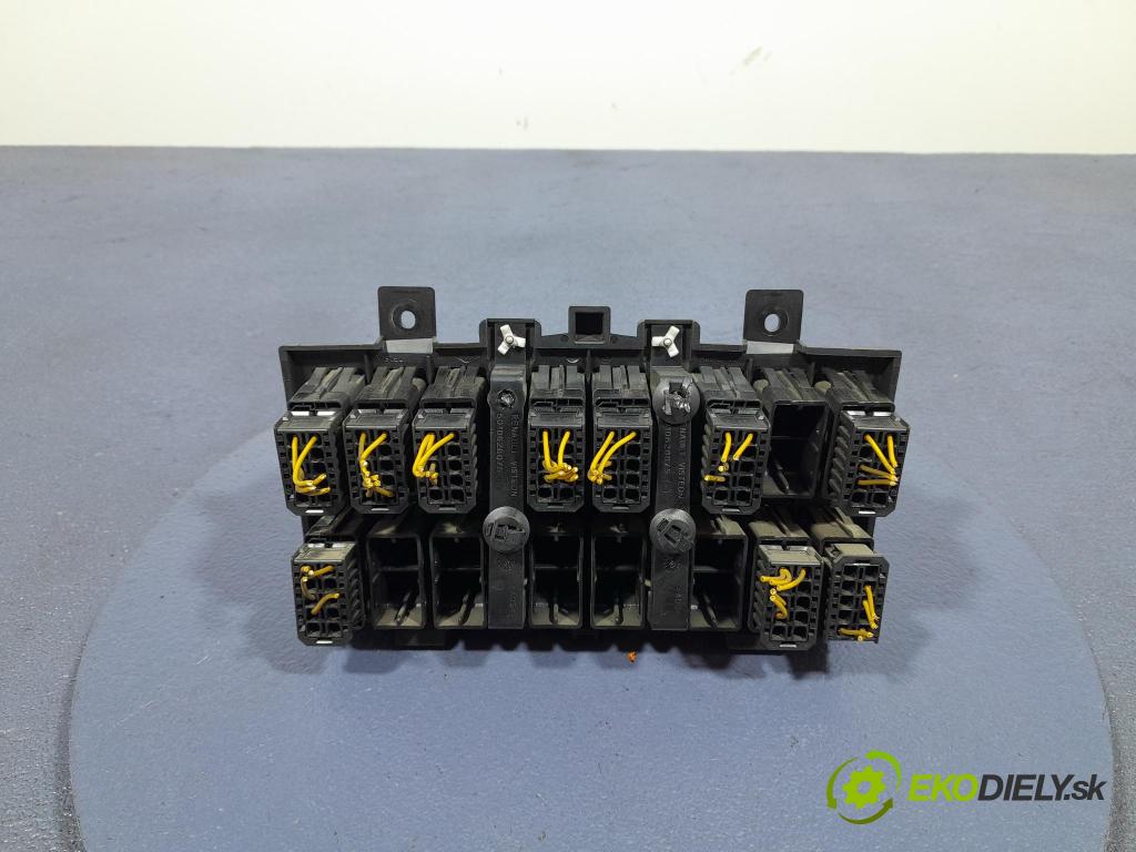 Renault Midlum 2011 prepínač 5010605462