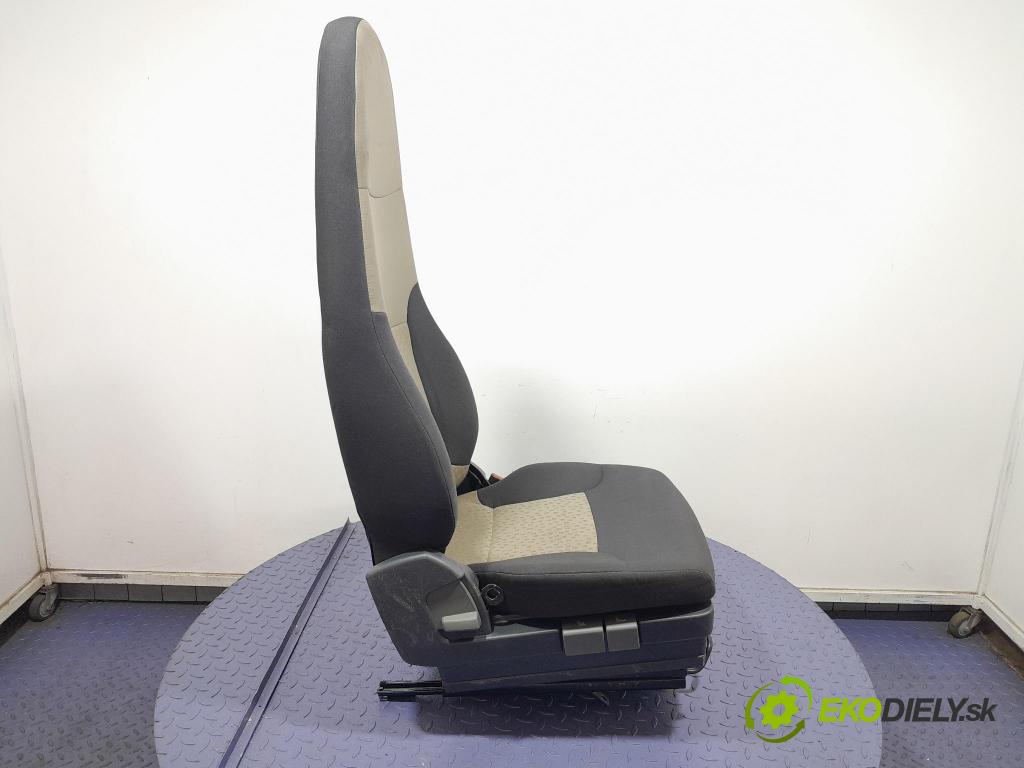 Renault Midlum 2011 Sedačka spolujazdca