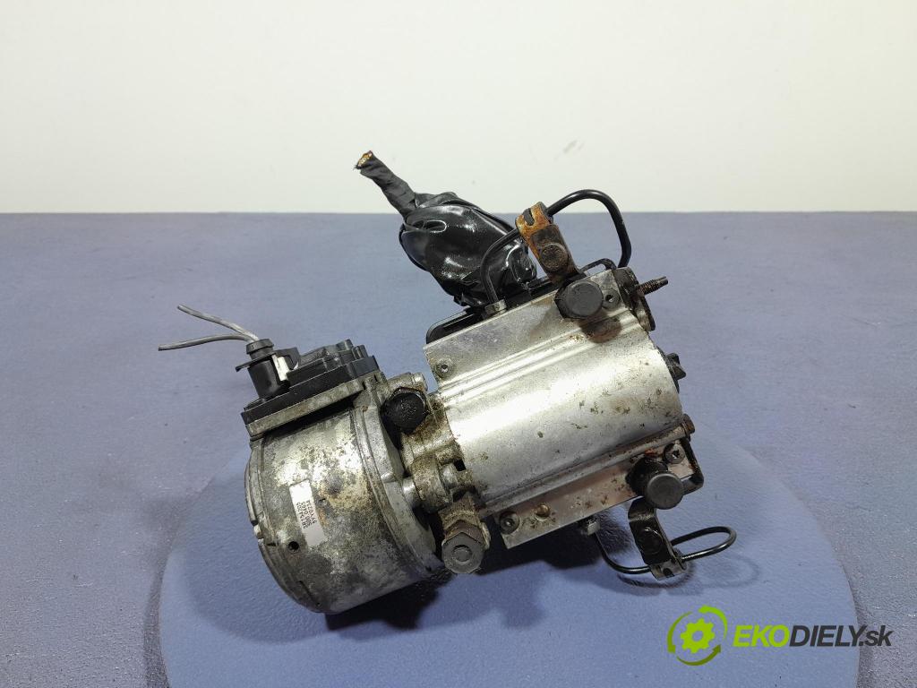 Citroen C5 2015 čerpadlo Hydraulicky: 9654068680