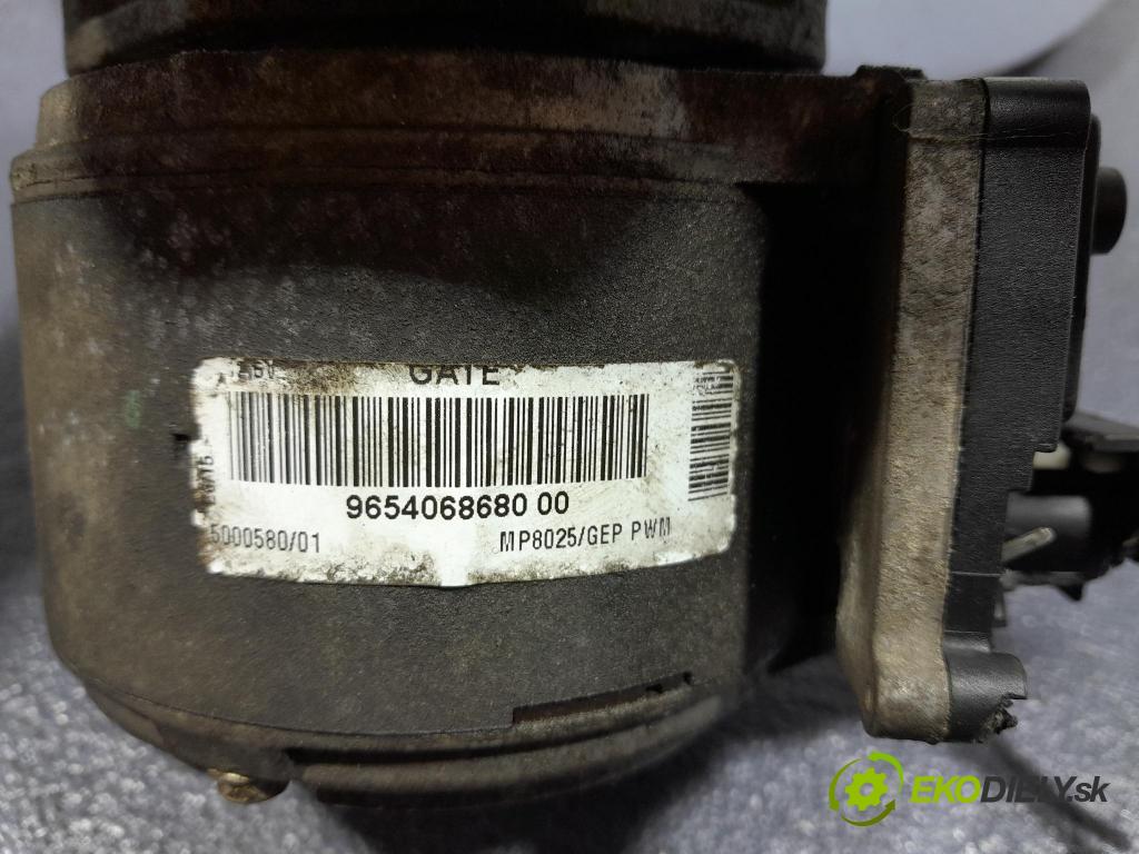 Citroen C5 2015 čerpadlo Hydraulicky: 9654068680