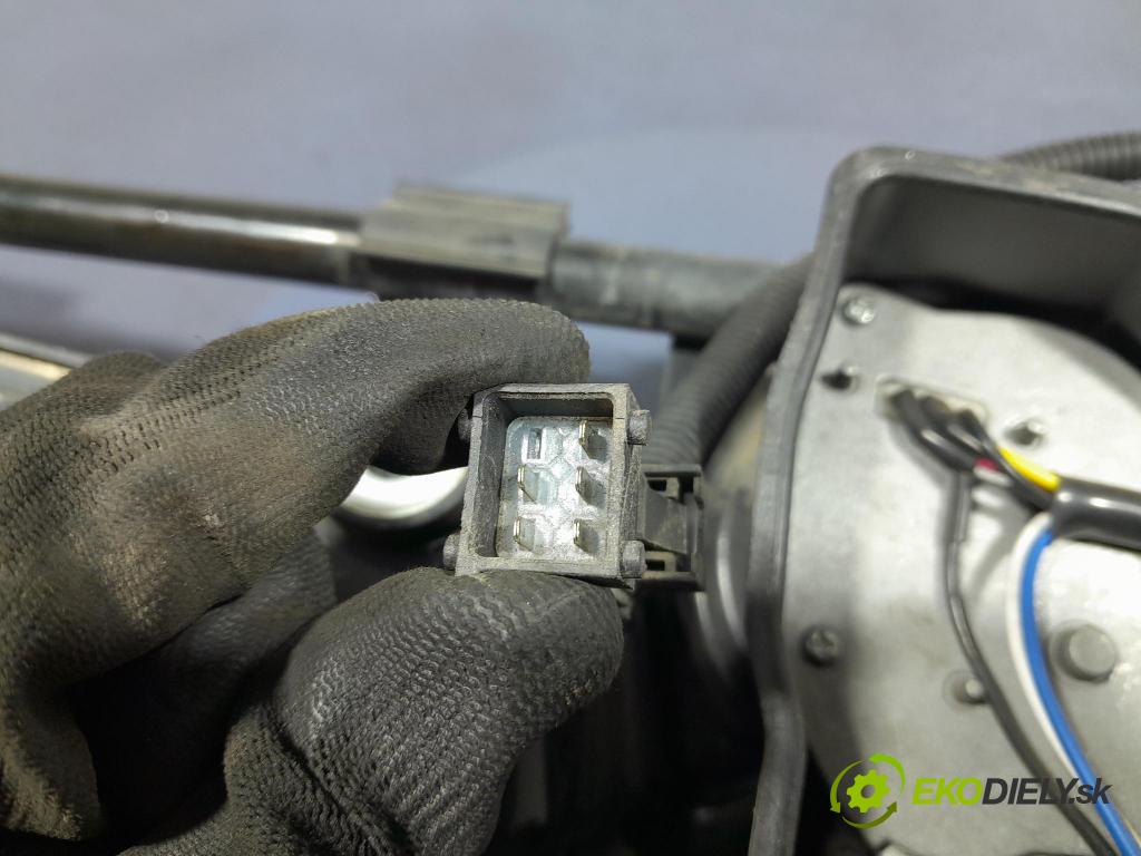 Renault Midlum 2011 mechanismus motorek Stěrače: před 