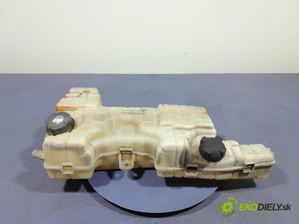 Renault Midlum 2011 nádržka Kompenzačné: 1018812S01