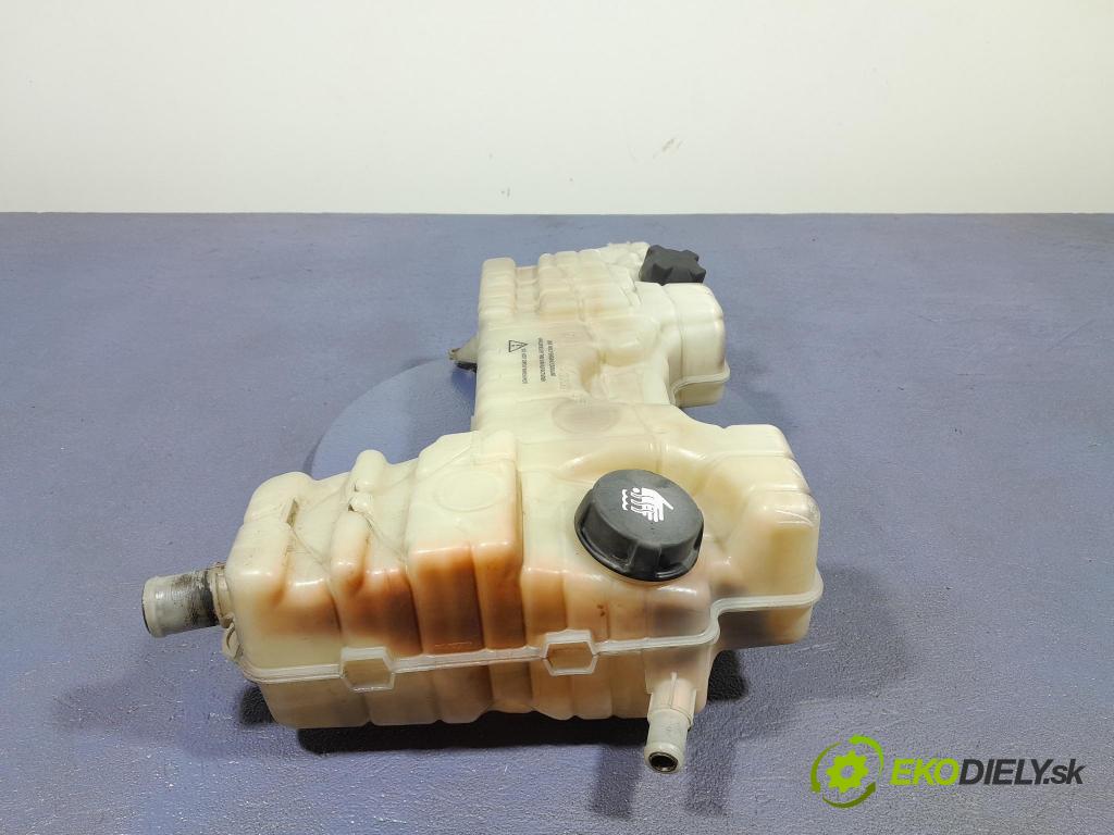 Renault Midlum 2011 nádržka Kompenzačné: 1018812S01