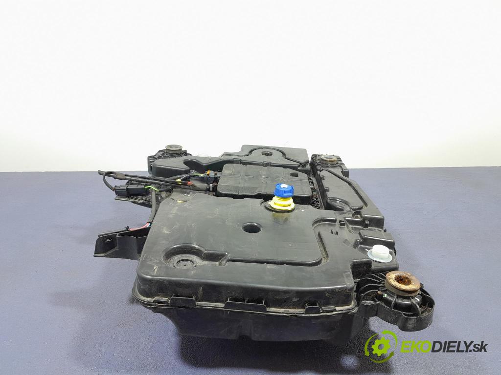 Citroen C5 2015 Nádrž: AdBlue: 9812447080