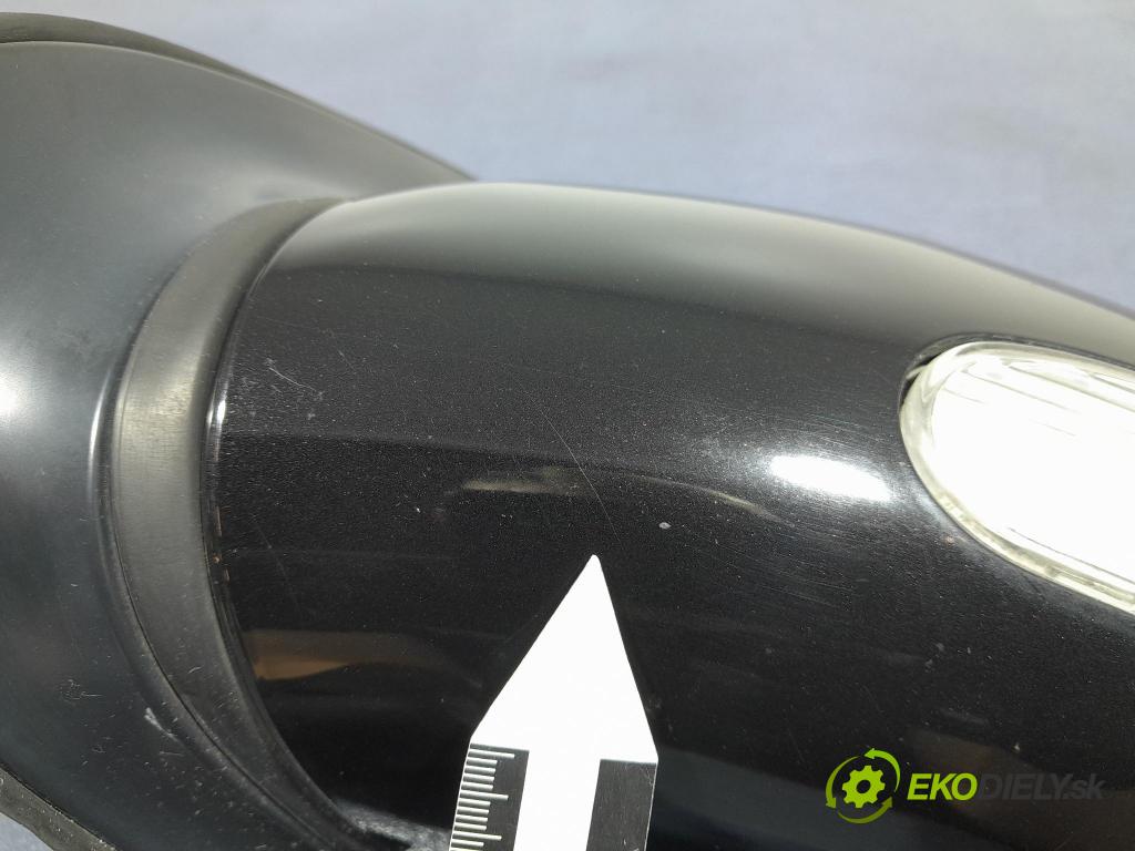 Mercedes ML-Klasa 2003 zrkadlo Vľavo: