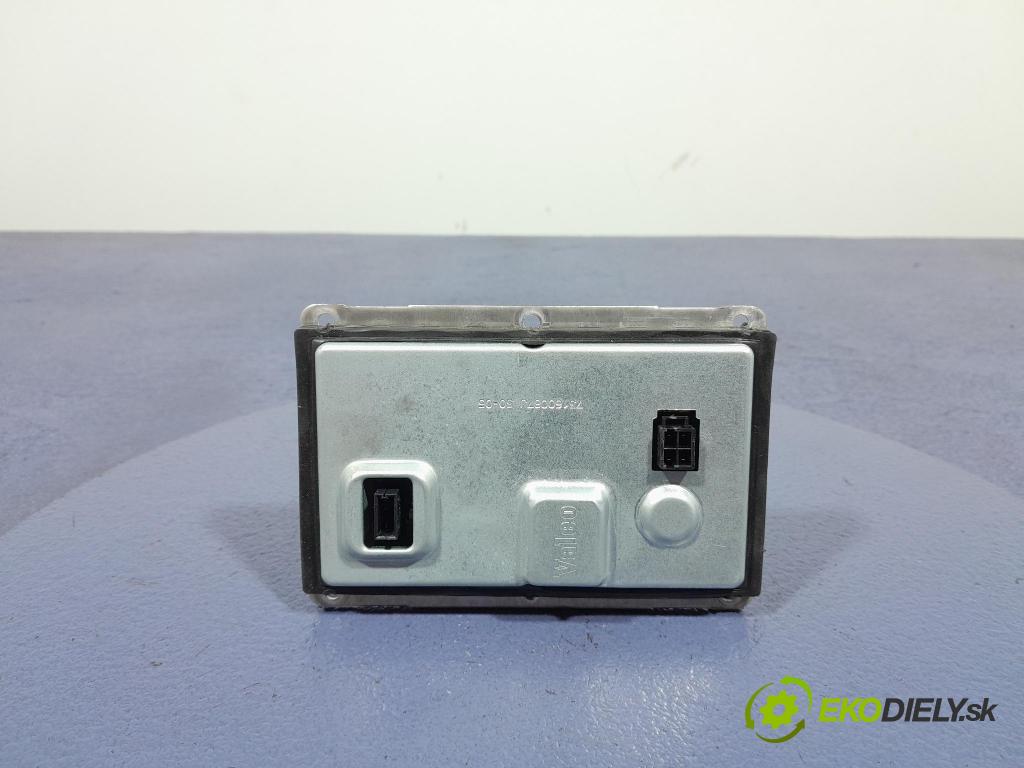 Citroen C4 2006 měnič 89035114