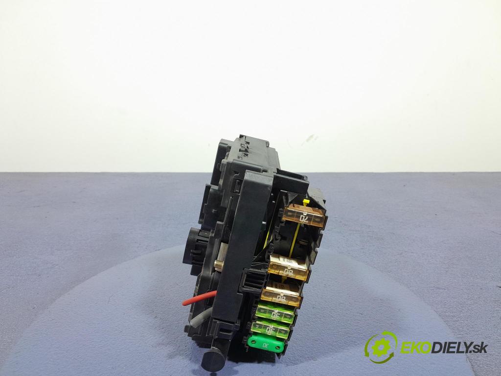 Citroen C4 2006 skrinka Poistky: 9658539680