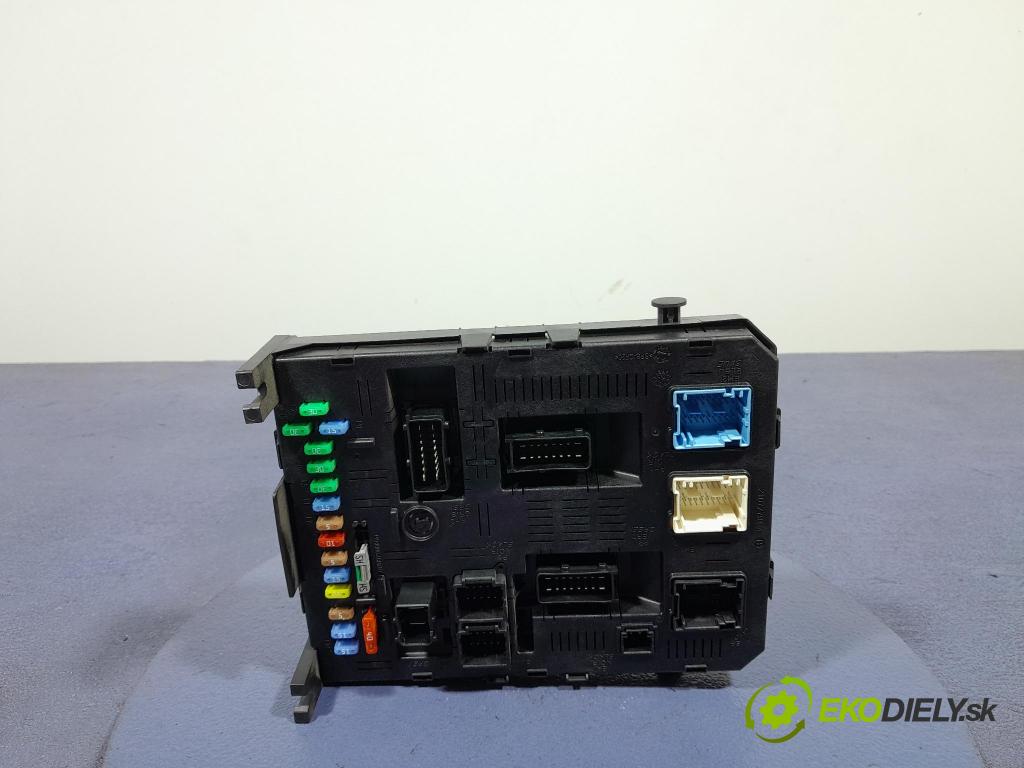 Citroen C4 2006 skrinka Poistky: 9661940480