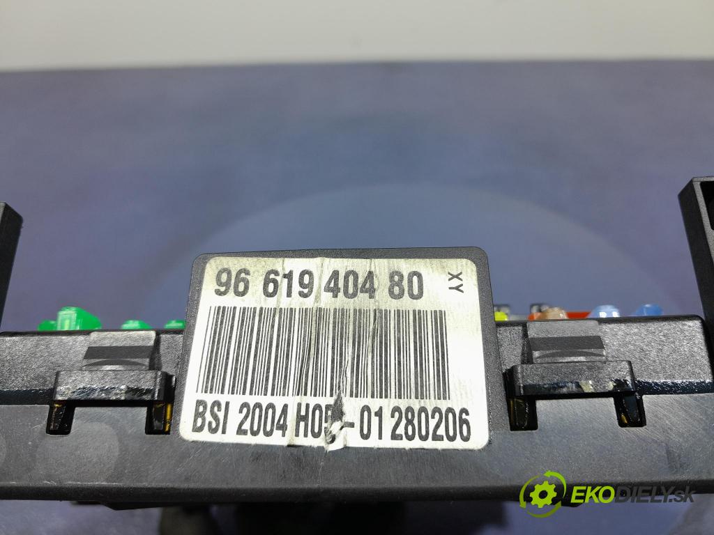 Citroen C4 2006 skříňka Pojistky 9661940480