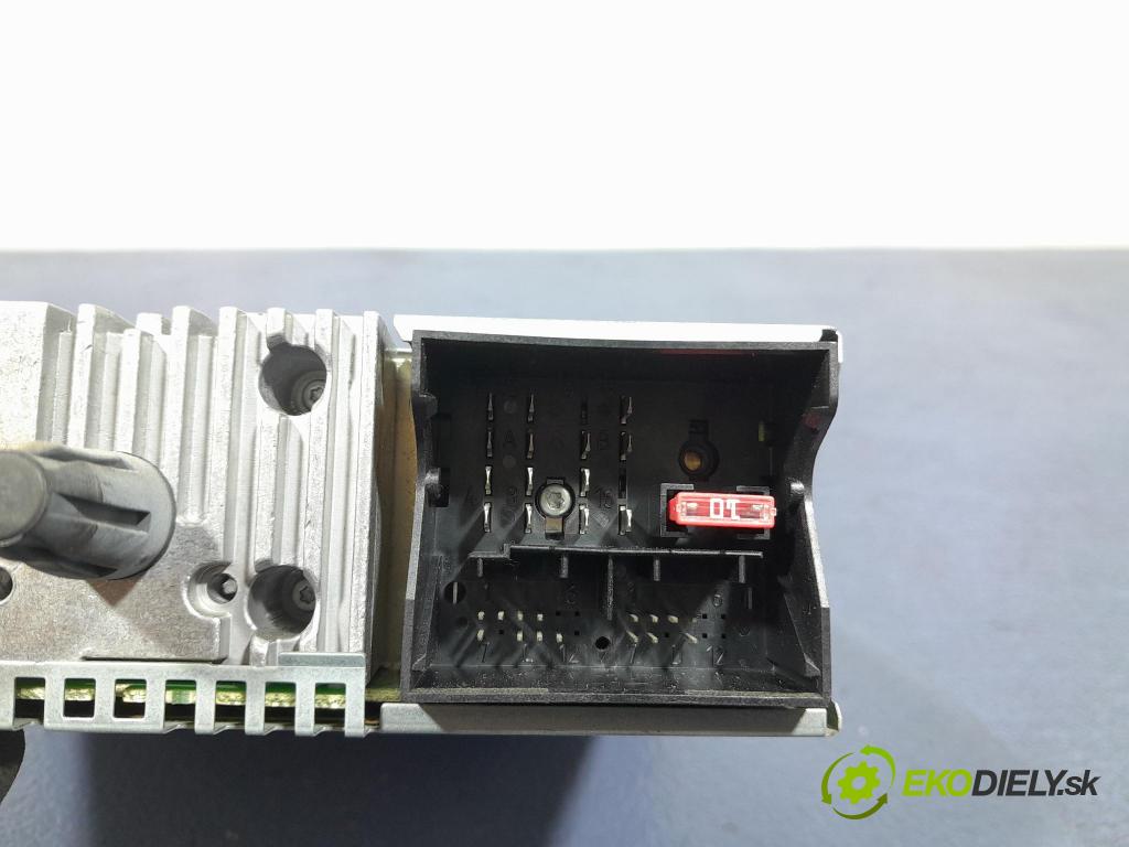 Citroen C4 2006 Radio I Navigácia: 9659138977