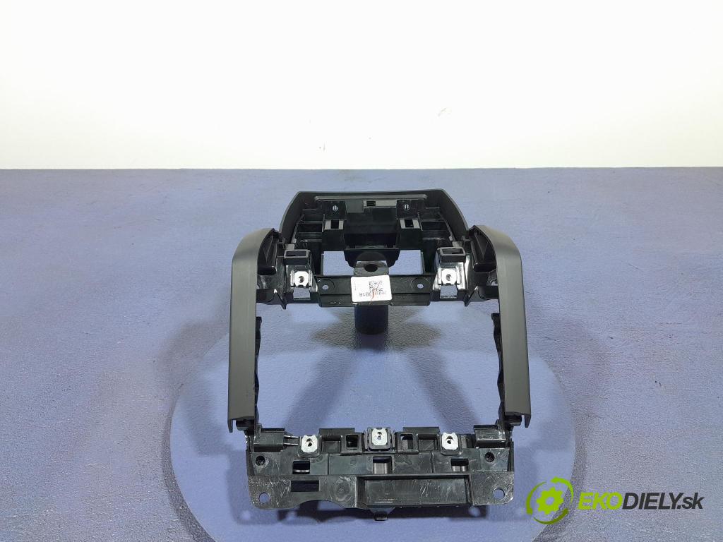 Renault Captur 2023 kryt Plast: Interiéry: 280388301R