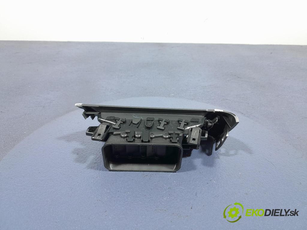 Renault Captur 2023 GRIDS: Prúd vzduchu: Vzduch: 687611390R
