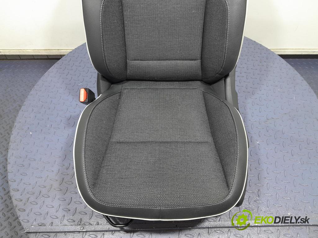 Renault Captur 2023 Sedačka Ovládače: