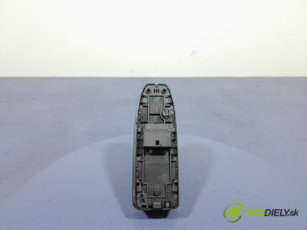 Renault Captur 2023 prepínač Okná: 254107080R