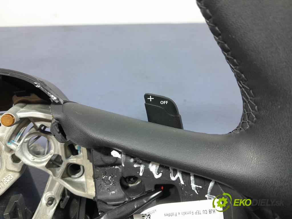 Renault Captur 2023 volant 484003027R