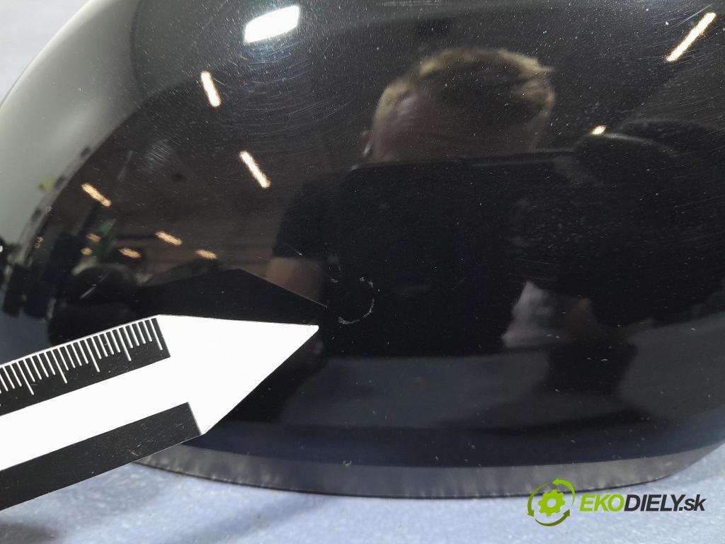 Renault Captur 2023 zrkadlo Vľavo: