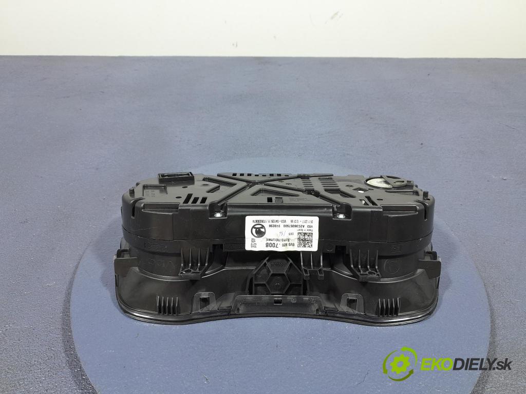 Skoda Fabia 2017 prístrojovka/ budíky 6V0920700B