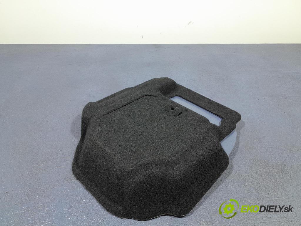 Renault Captur 2023 kryt Plast: Interiéry: 749854749R