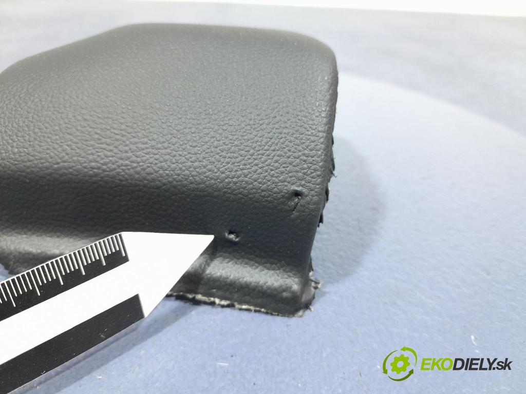 Renault Captur 2023 prepínač Start/Stop 683106704R