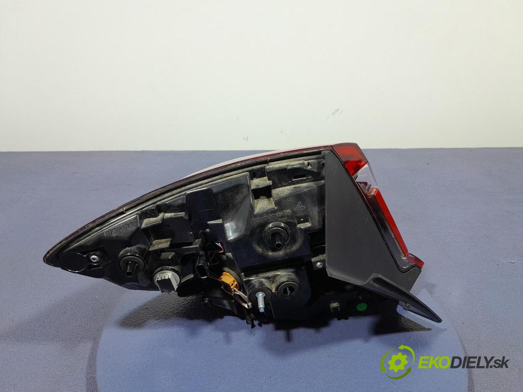Renault Captur 2023 svetlo / reflektor zad Prava: Vonkajsia: 265507894R