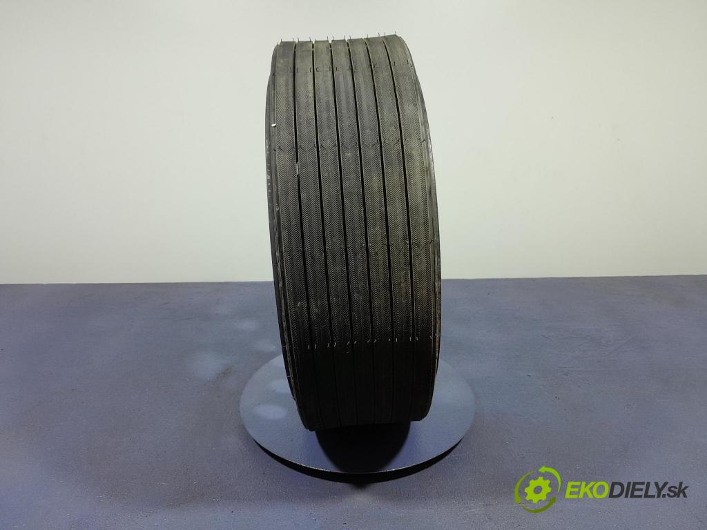 Audi Q7 0 kolo Přístupné 7L0601027A