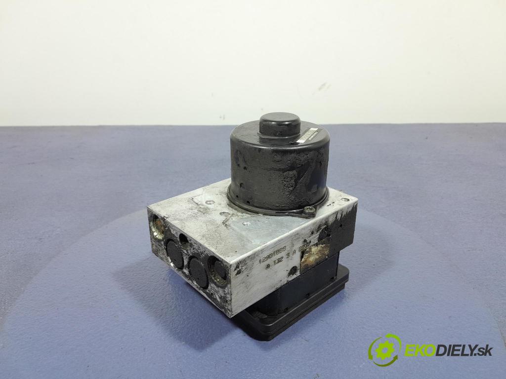 Mercedes ML-Klasa 2003 čerpadlo ABS x A1635459832