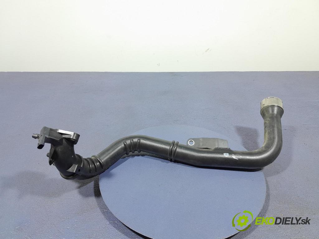 Renault Captur 2023 trubka Chladič: 144605956R