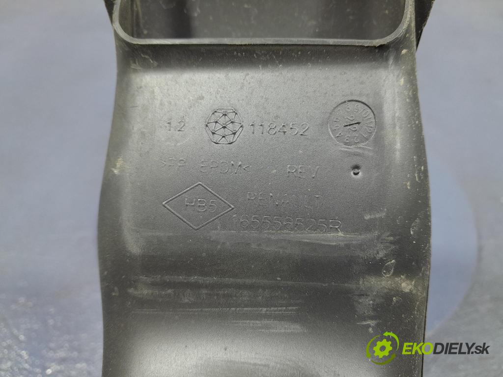 Renault Captur 2023 trubka Vzduch: 165556525R