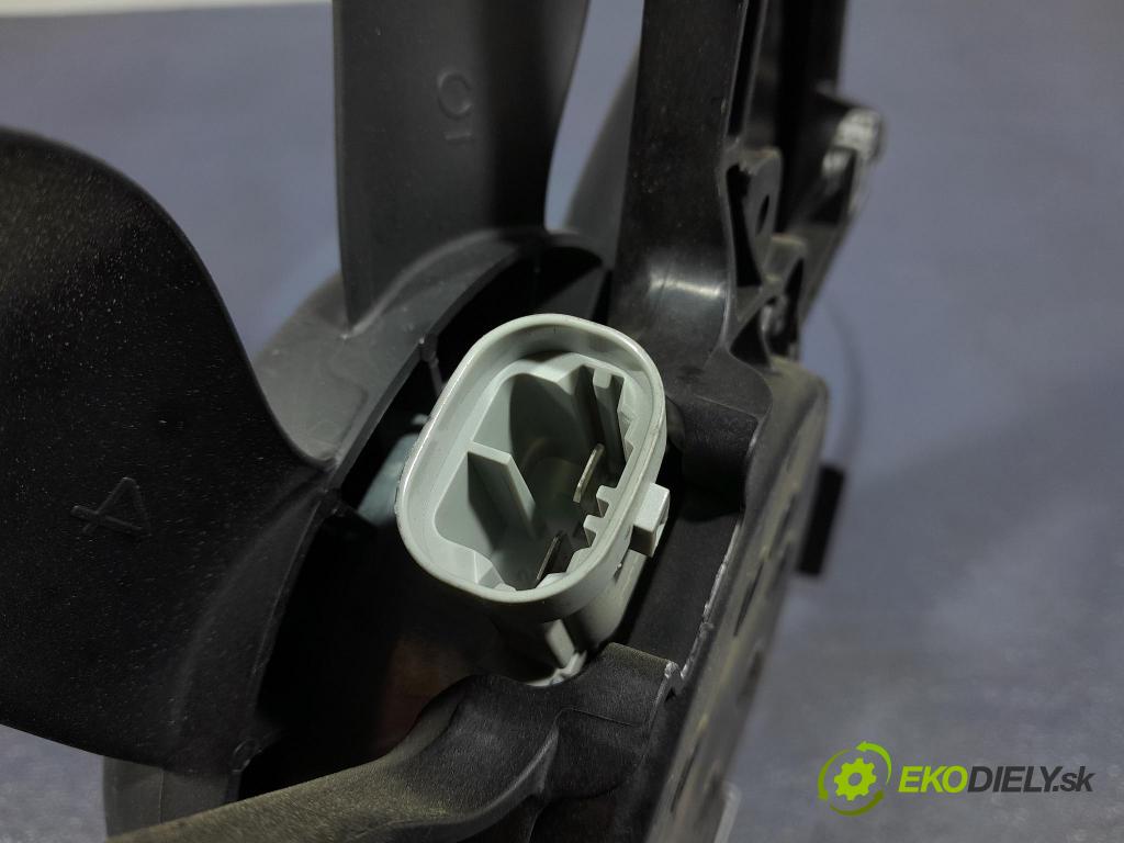 Renault Captur 2023 Ventilátor Chladič: 214810411R