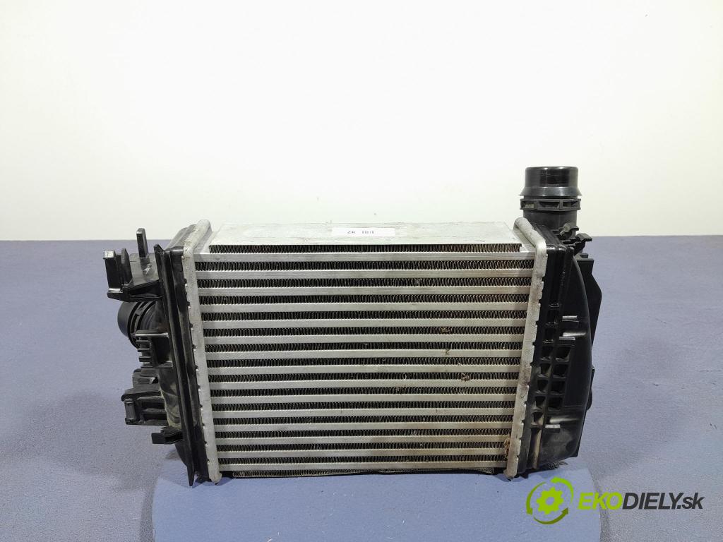 Renault Captur 2023 chladič Vzduch: 144961019R