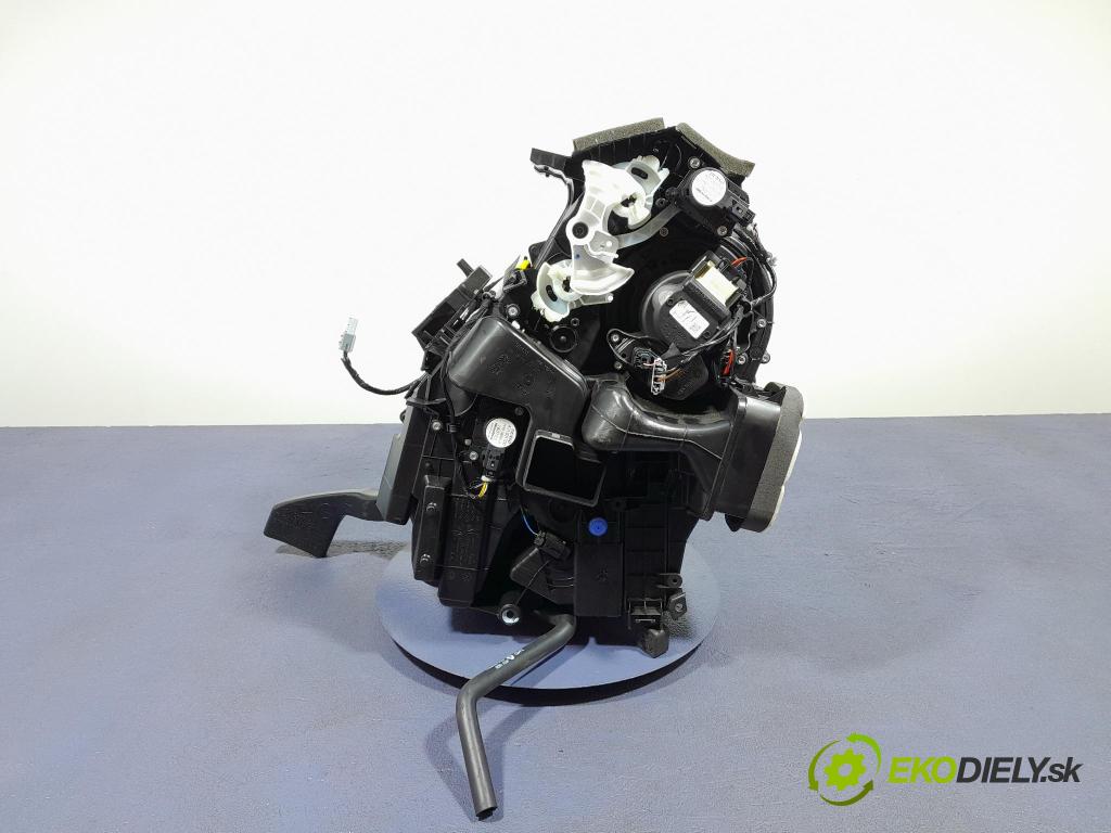 Renault Captur 2023 radiator 272708569R
