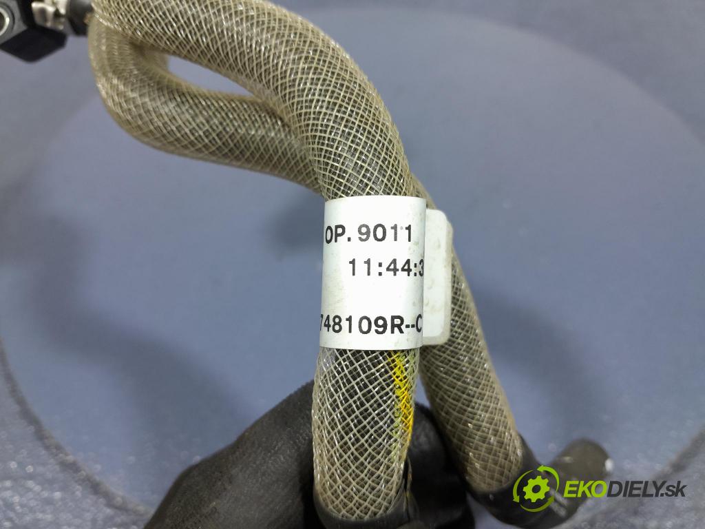 Renault Captur 2023 snímač 227707094R