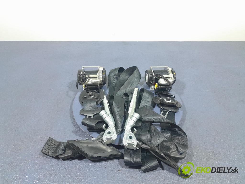 Renault Captur 2023 kokpit,pristrojová doska