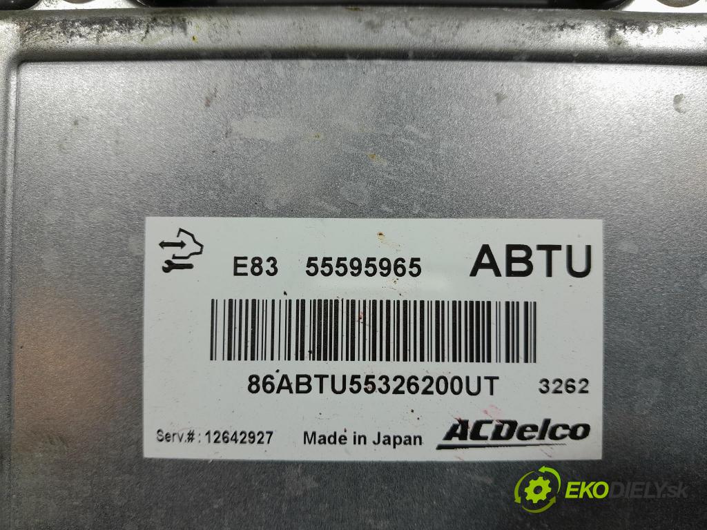Opel Corsa 2014 řídící jednotka Motor: 55595965