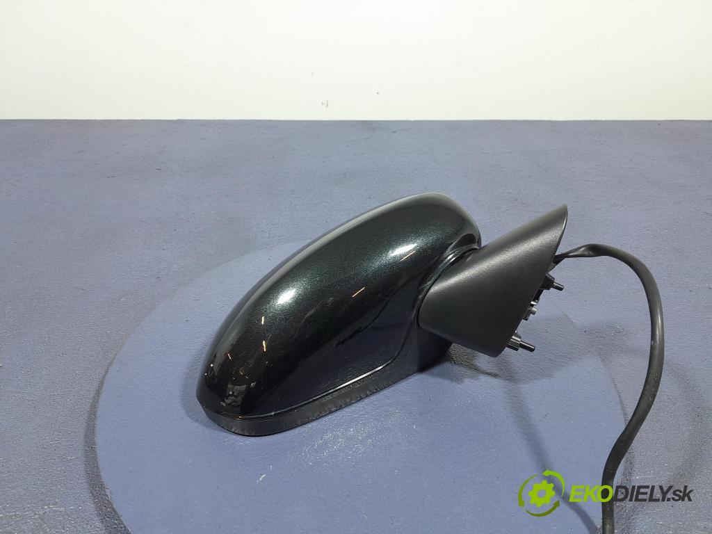 Opel Corsa 2014 zrkadlo pravé