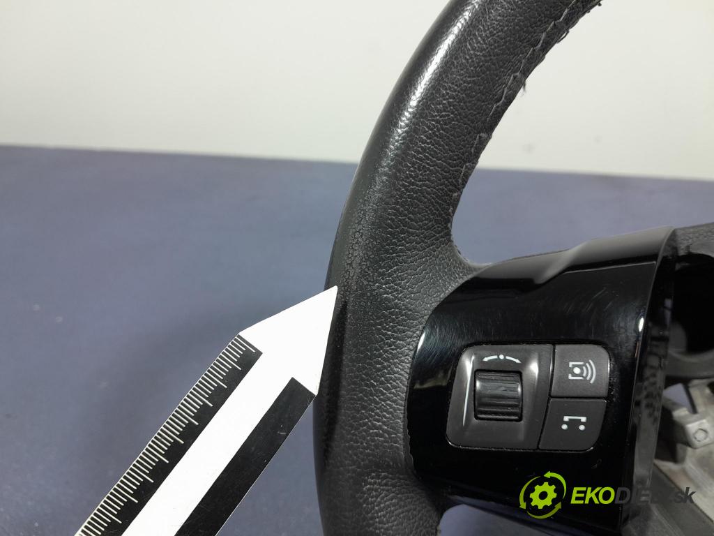 Opel Corsa 2014 volant 13229631