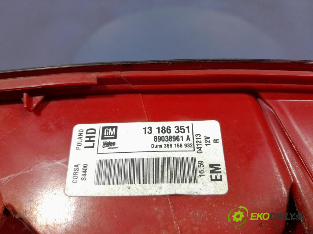 Opel Corsa 2014 svetlo / reflektor zad Prava: Vonkajsia: 13186351