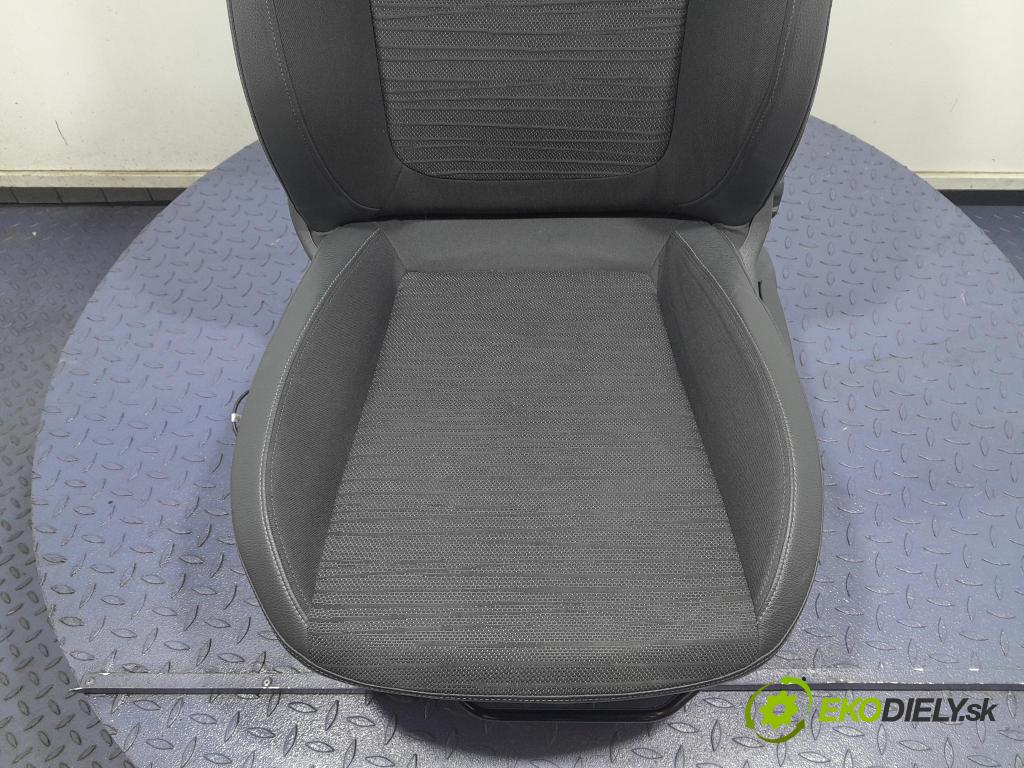 Opel Corsa 2014 Sedadlo Řidiči
