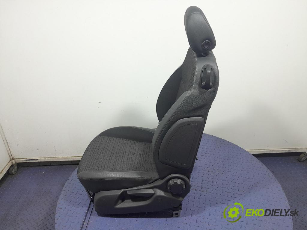 Opel Corsa 2014 Sedadlo Řidiči