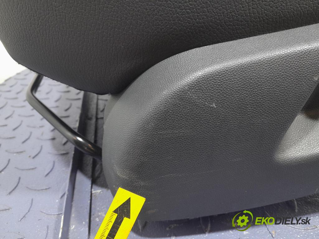 Opel Corsa 2014 Sedadlo Řidiči