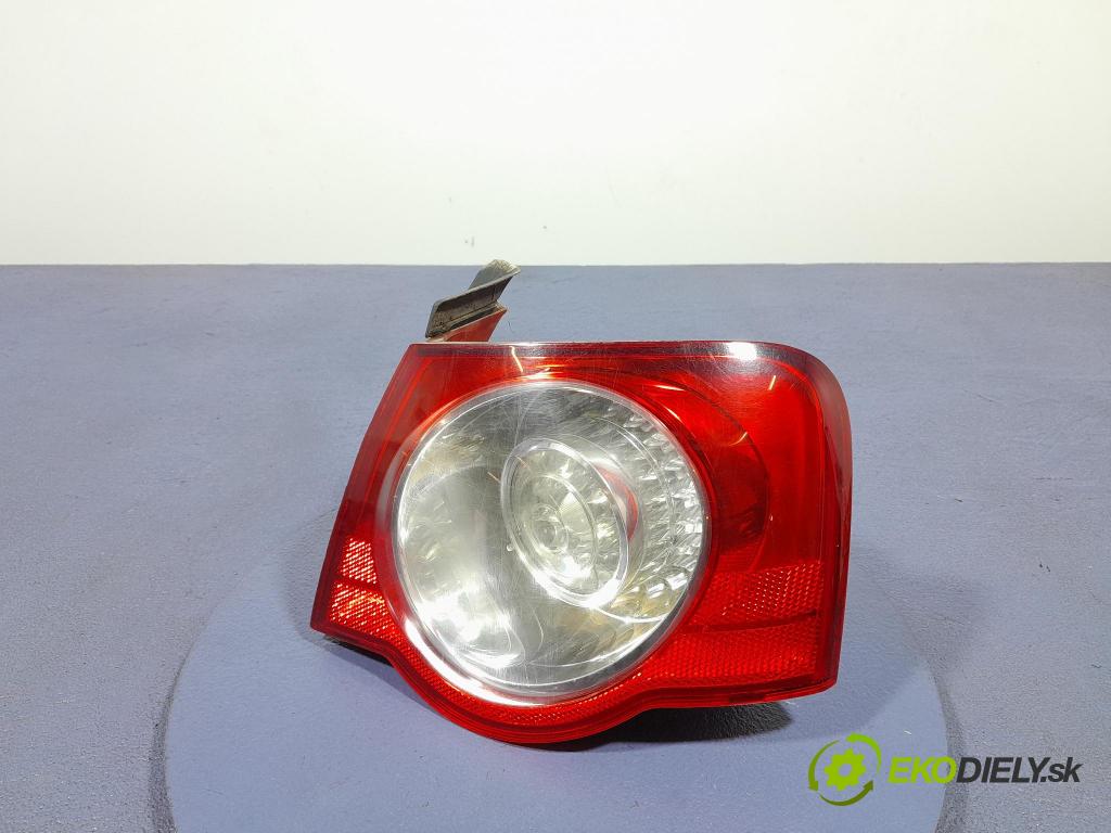 Vw Passat 2006 svetlo / reflektor zad Prava: Vonkajsia: 3C5945096C