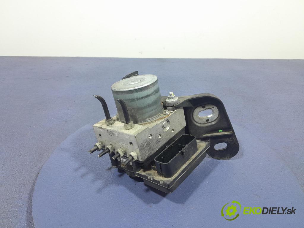 Opel Corsa 2014 čerpadlo ABS x 13350598