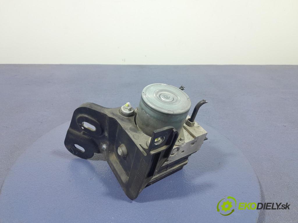 Opel Corsa 2014 čerpadlo ABS x 13350598