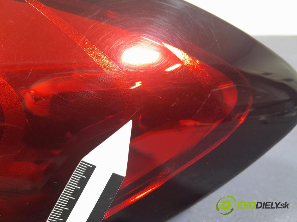 Renault Captur 2014 světlo Zad: Práva: Mimo: 265502731R