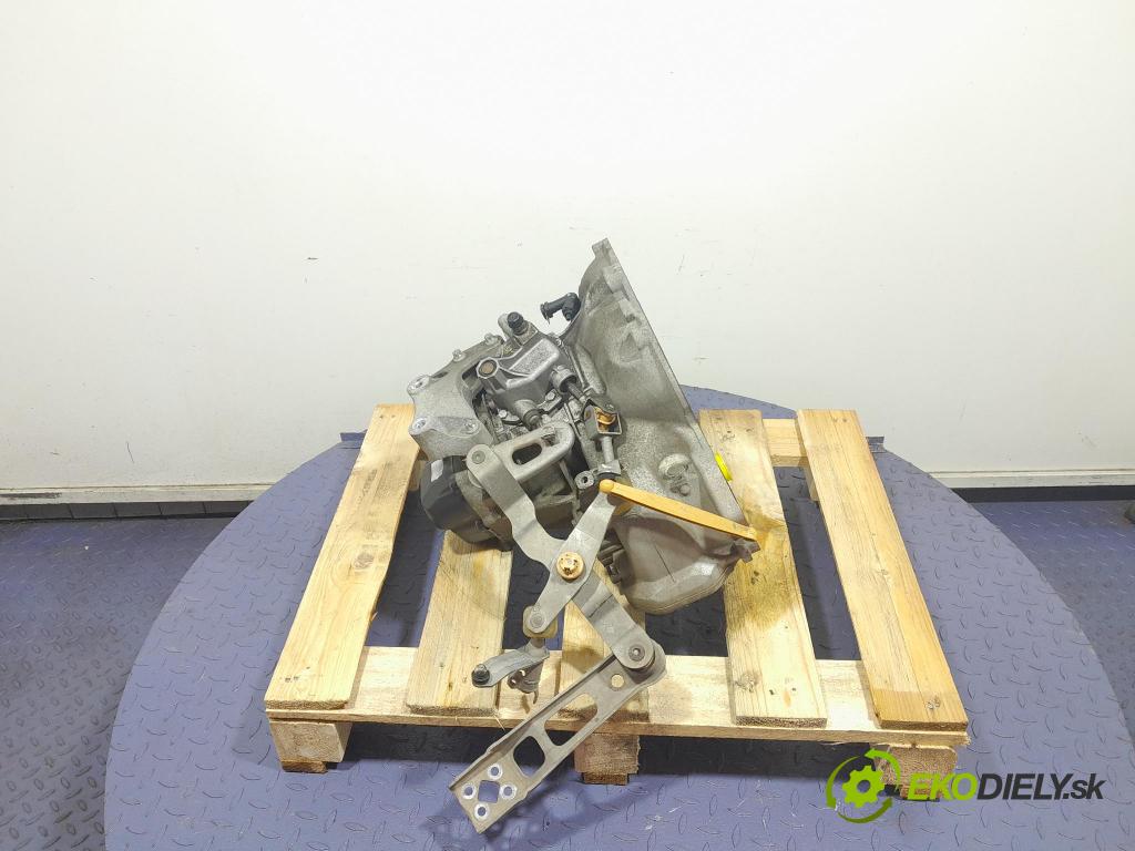 Opel Corsa 2014 prevodovka Manualna AT7C419