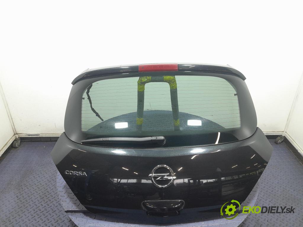 Opel Corsa 2014 zadní dveře kufra: kufr