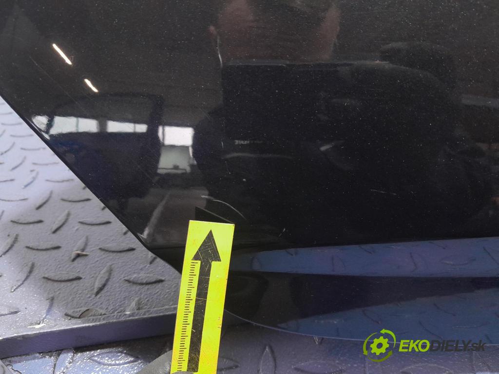 Opel Corsa 2014 zadní dveře kufra: kufr